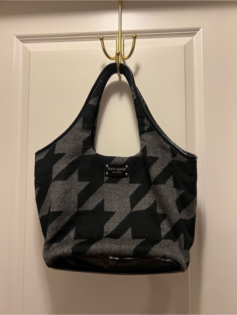 Vintage Fall Kate Spade Black Grey Houndstooth Wool Tote Bag with Pink Lining